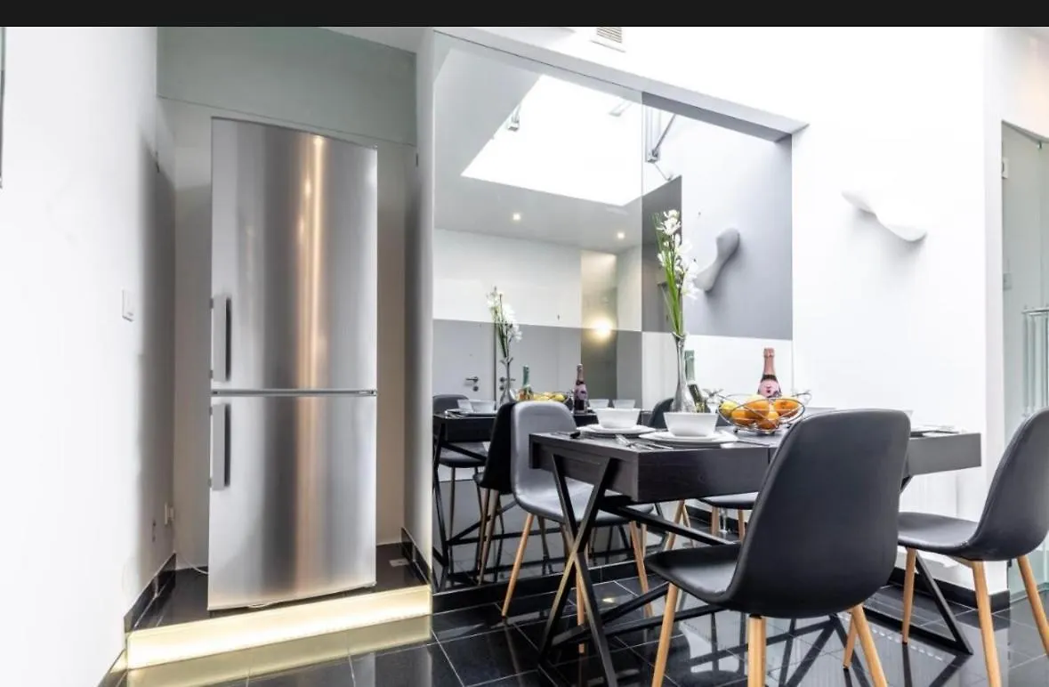Penthouse Apartments Viena